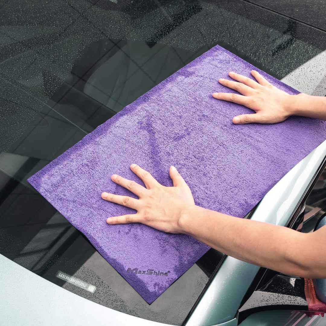 MaxShine – Premium Quality Microfiber Towel PU Coated Edgeless (3 pcs) - Image 3